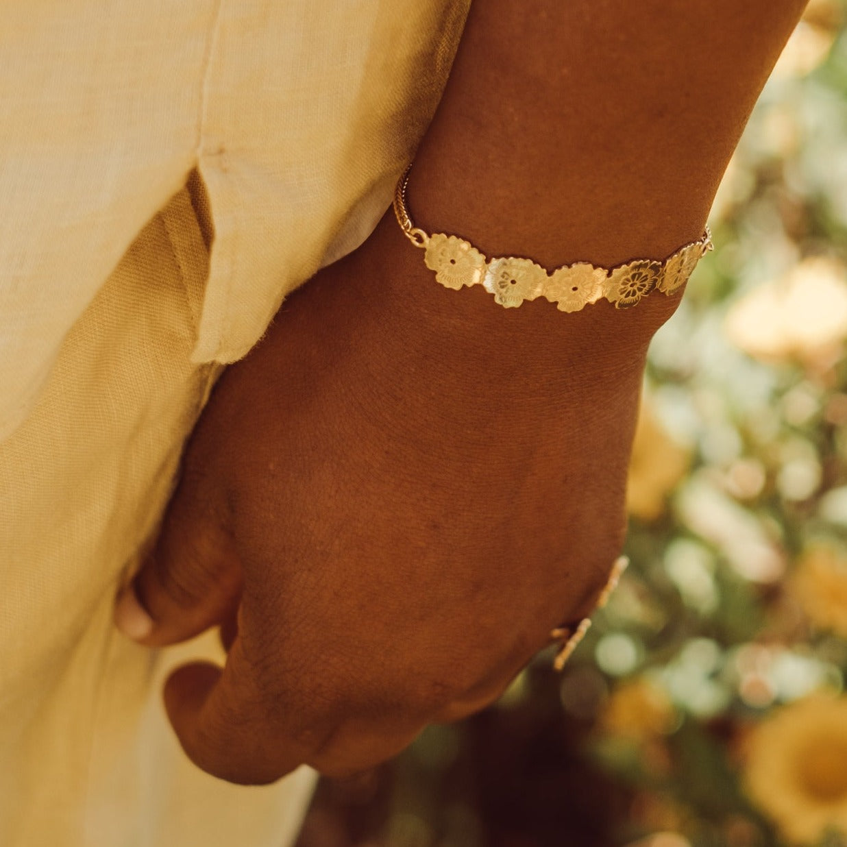 Natureza Flower Bracelet