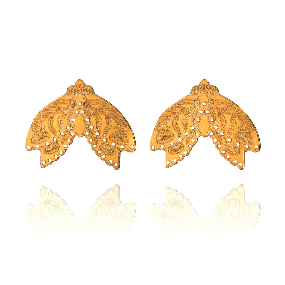 Natureza Large Moth Earring (single )