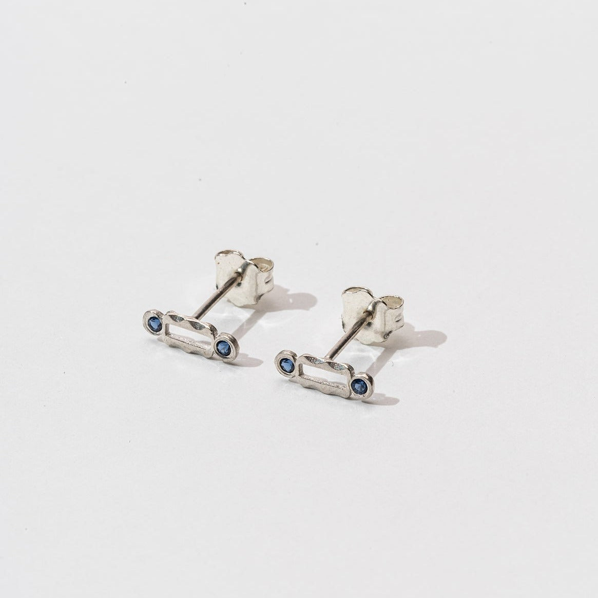 Mini Alma Earring (single earring)