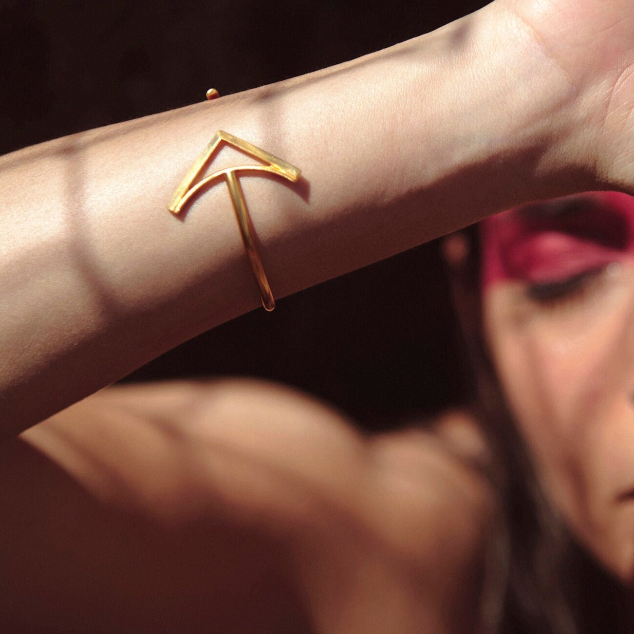 RV Arrow Bracelet
