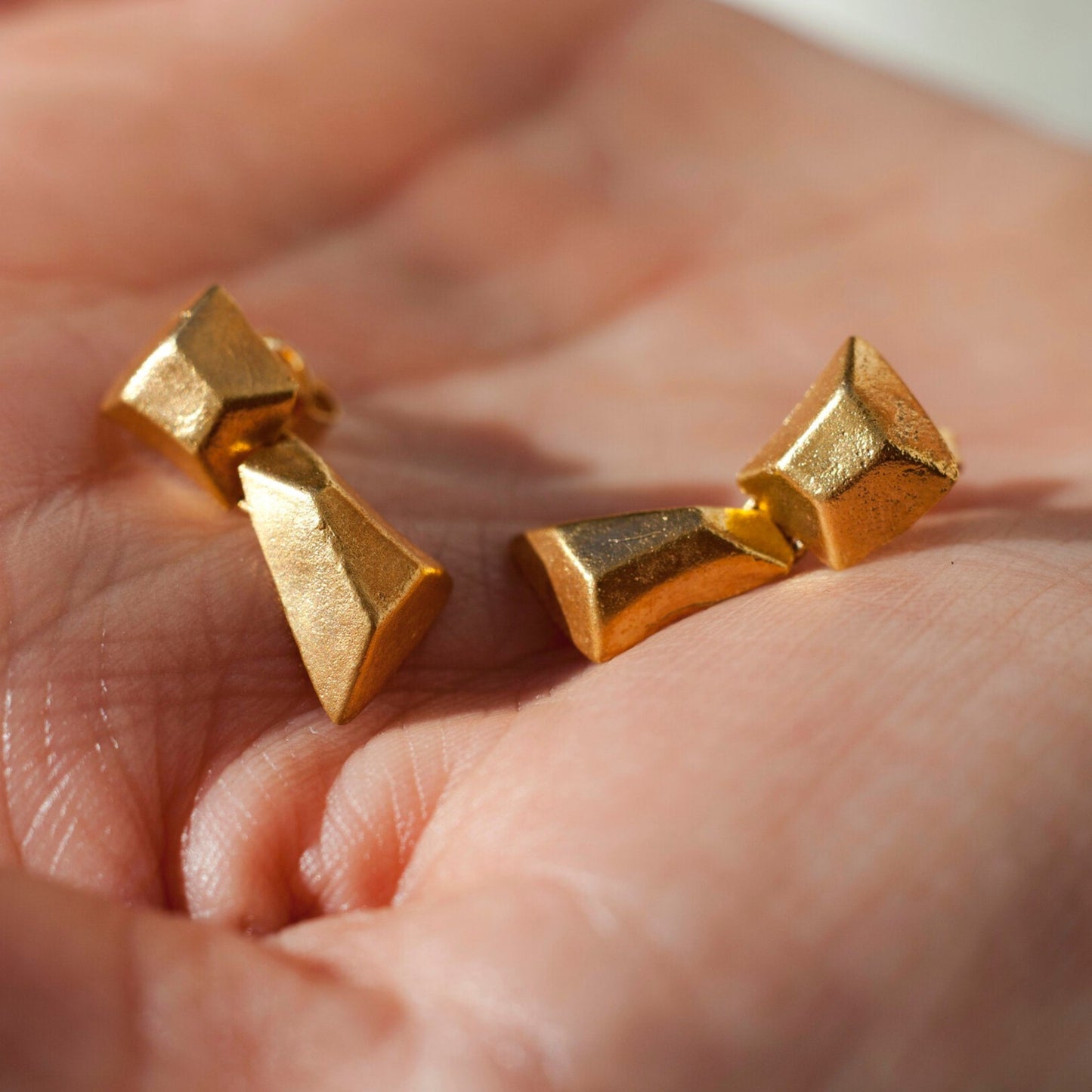 Talhe Articulated Earring (single earring)
