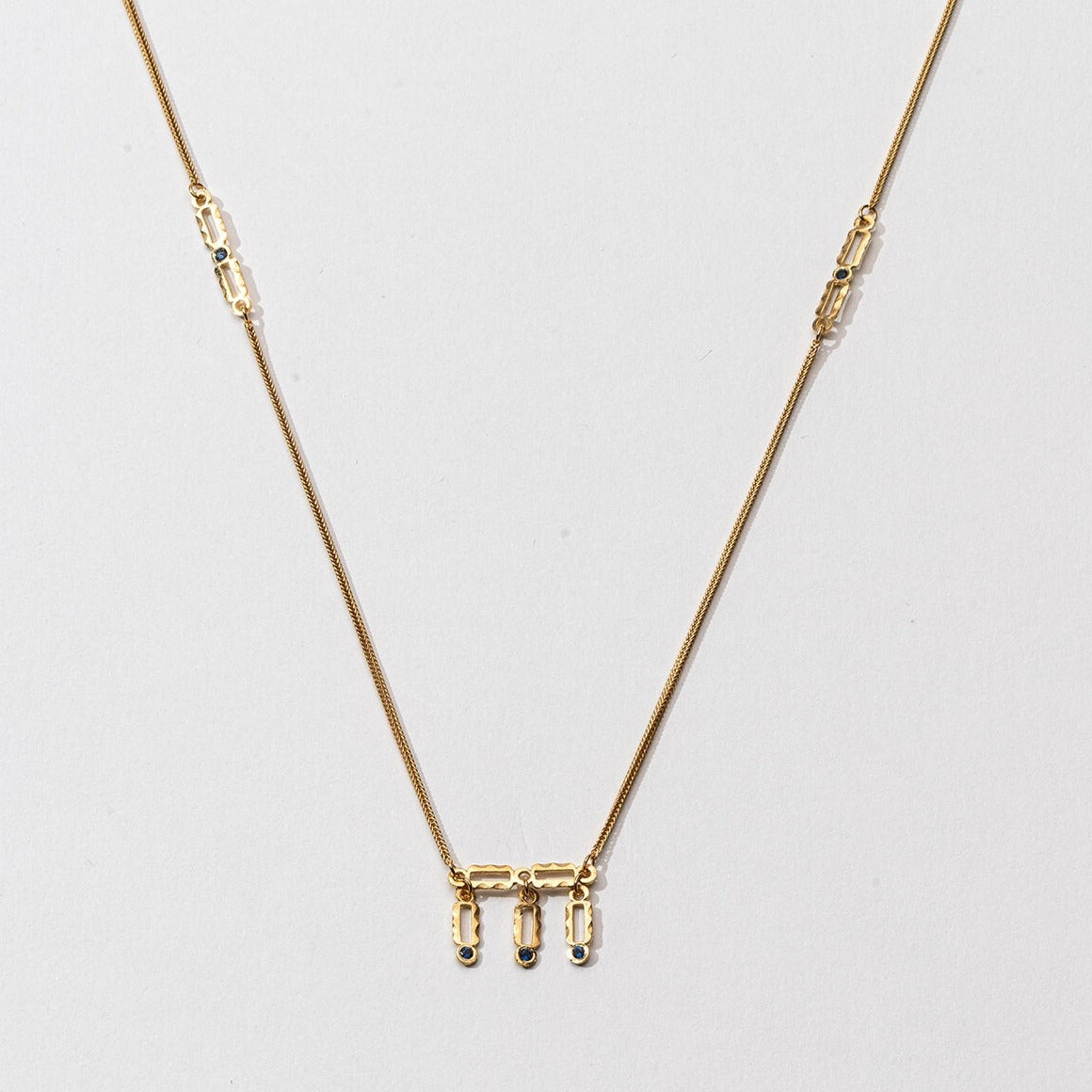 Alma Necklace