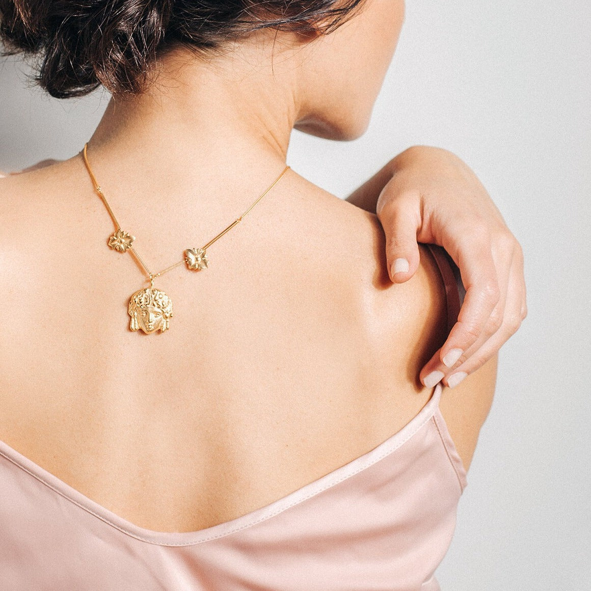 Luz Head Necklace