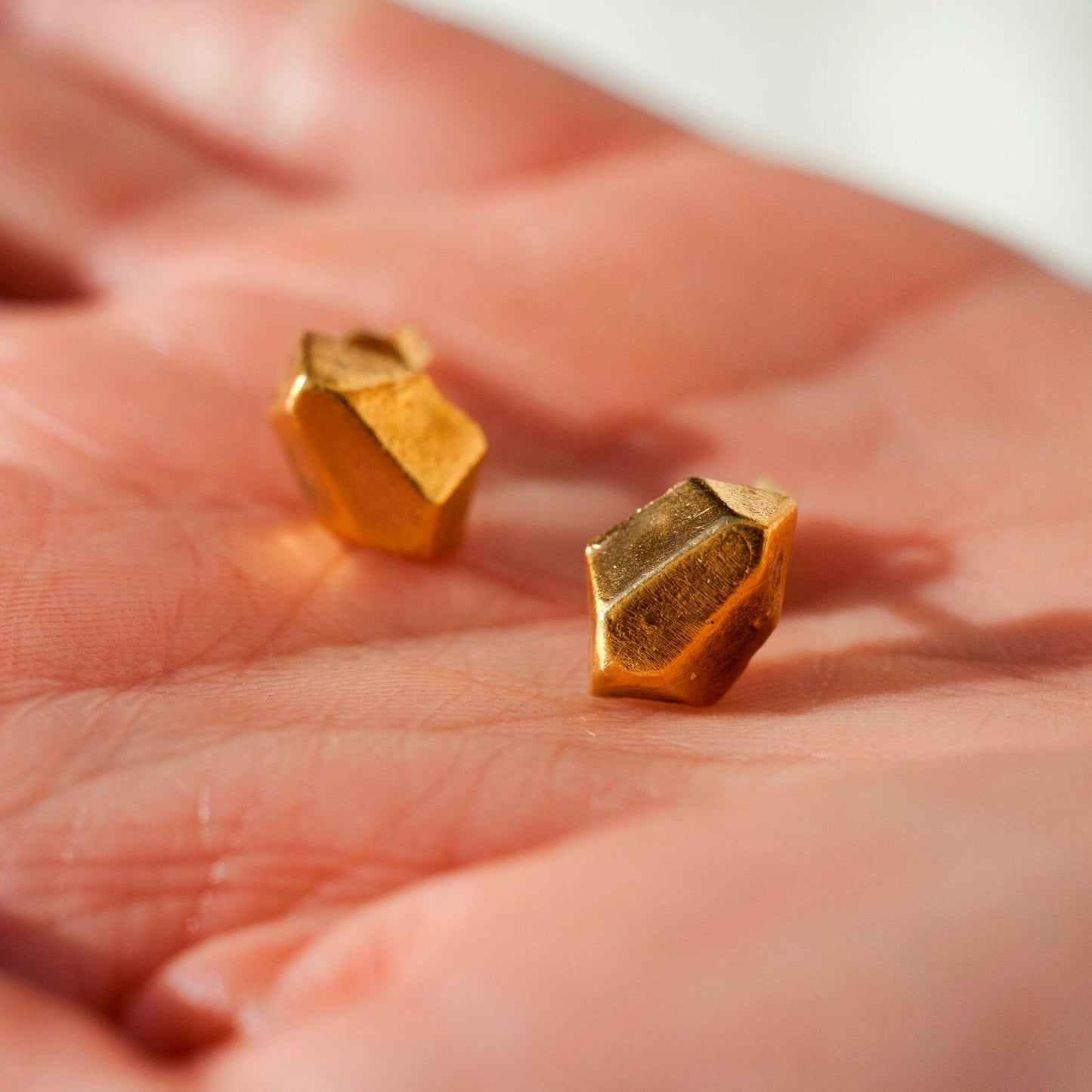 Talhe Earring (single earring)
