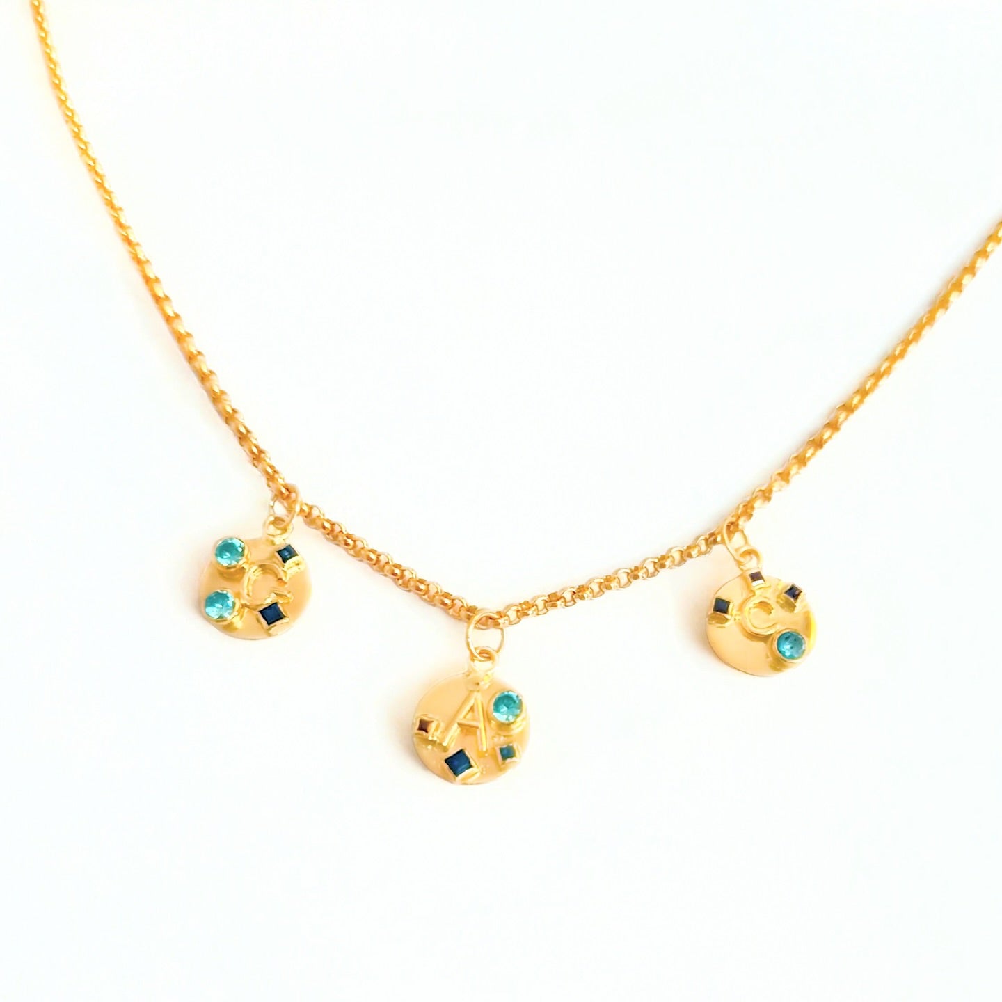 Colar 3 Medalhas - Águas-marinhas + Safiras