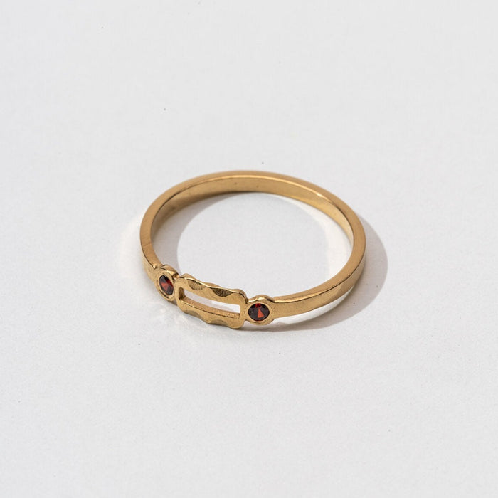 Anel Simples Alma Dourado Com Pedras Encarnadas